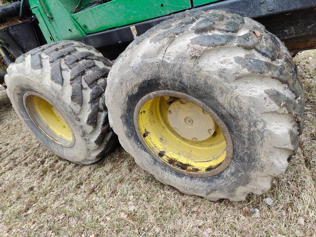 Skotare John Deere 1210 G: bild 19