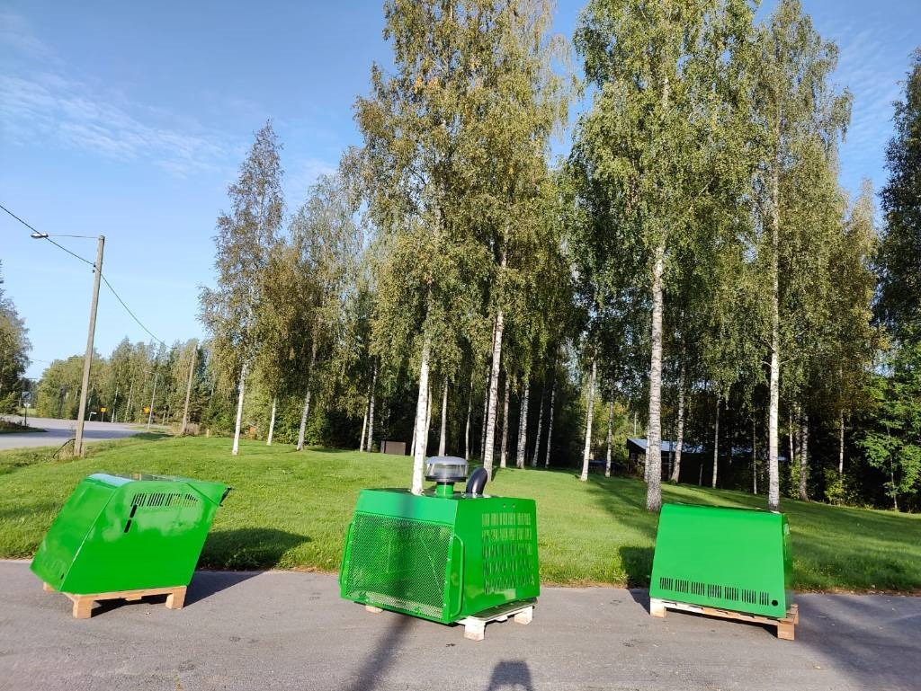 John Deere Hoods For D-serie machines - Huv för Lantbruksmaskiner: bild 1 John Deere Hoods For D-serie machines - Huv för Lantbruksmaskiner: bild 1