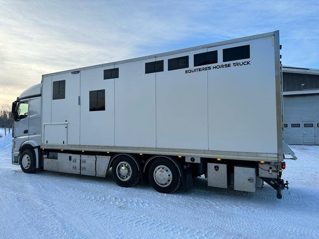 Mercedes-Benz Actros - Djurtransport lastbil: bild 2 Mercedes-Benz Actros - Djurtransport lastbil: bild 2