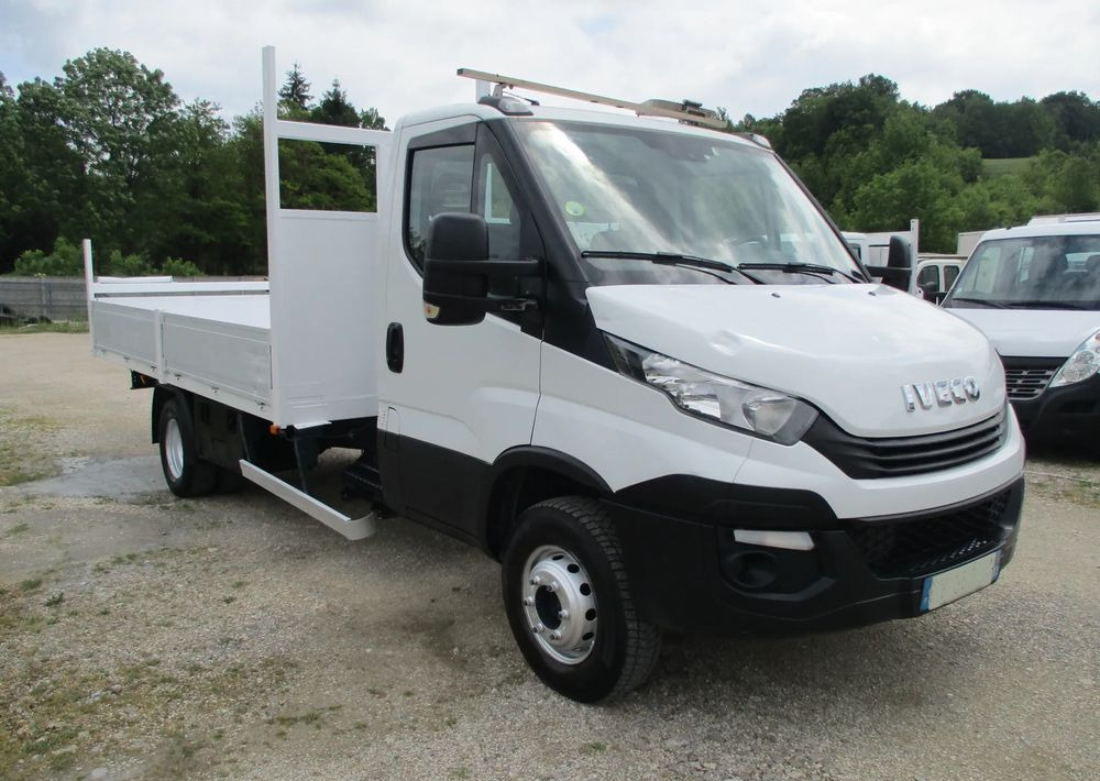 Iveco Daily 3.0 na bliźniaku 70C18 skrzynia, laweta, rama, HDS, 70-180 kiper - Flakbil: bild 2 Iveco Daily 3.0 na bliźniaku 70C18 skrzynia, laweta, rama, HDS, 70-180 kiper - Flakbil: bild 2