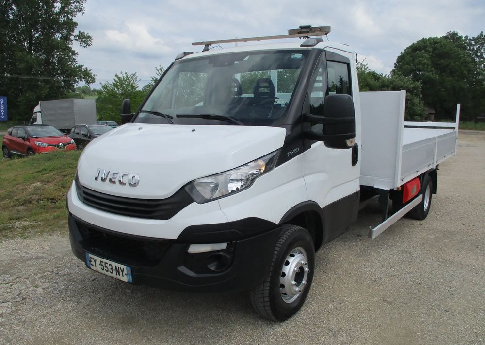 Iveco Daily 3.0 na bliźniaku 70C18 skrzynia, laweta, rama, HDS, 70-180 kiper - Flakbil: bild 1 Iveco Daily 3.0 na bliźniaku 70C18 skrzynia, laweta, rama, HDS, 70-180 kiper - Flakbil: bild 1