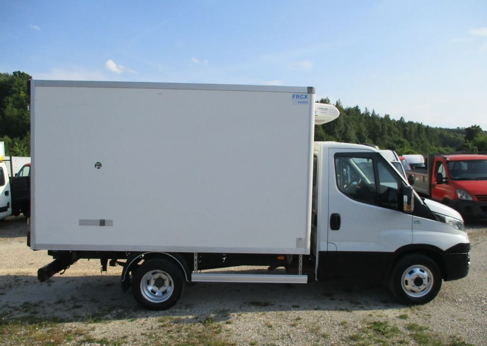 Iveco Daily 35C13 chłodnia Mroźnia na bliźniaku 35-130 Thermo King agregat - Kylbil: bild 3 Iveco Daily 35C13 chłodnia Mroźnia na bliźniaku 35-130 Thermo King agregat - Kylbil: bild 3
