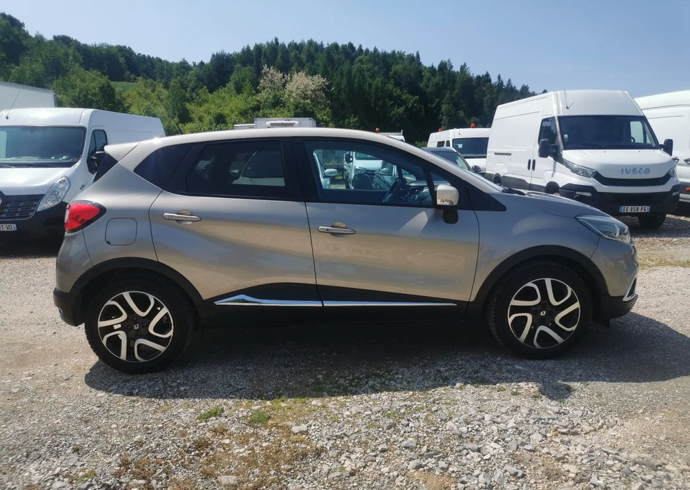 Renault Captur 0.9 Energy TCe Intens - SUV: bild 3 Renault Captur 0.9 Energy TCe Intens - SUV: bild 3