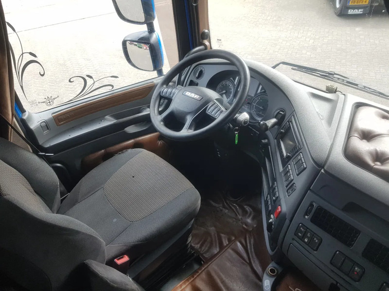 Dragbil DAF XF 460 FTG 6x2 SSC Apk TÜV Special interior: bild 9