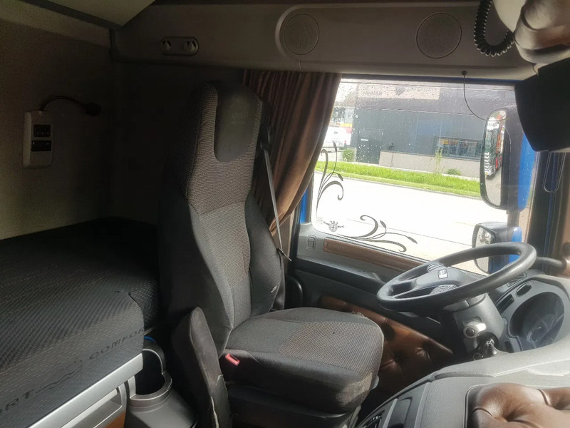 Dragbil DAF XF 460 FTG 6x2 SSC Apk TÜV Special interior: bild 10