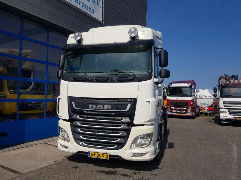 DAF XF 460 FTP 6x2 Hydraulic Night Airco - Dragbil: bild 4 DAF XF 460 FTP 6x2 Hydraulic Night Airco - Dragbil: bild 4