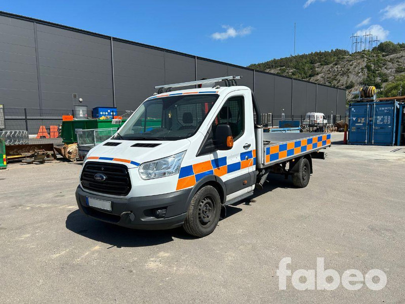 Ford Transit 350 - Transportbil med flak: bild 1 Ford Transit 350 - Transportbil med flak: bild 1
