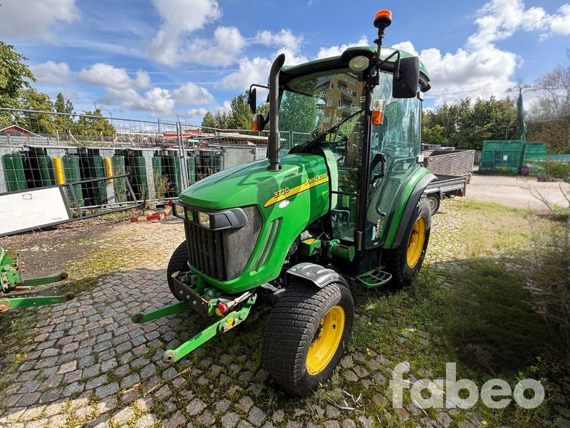 John Deere 3720 Kompaktlastare - Traktor: bild 1 John Deere 3720 Kompaktlastare - Traktor: bild 1