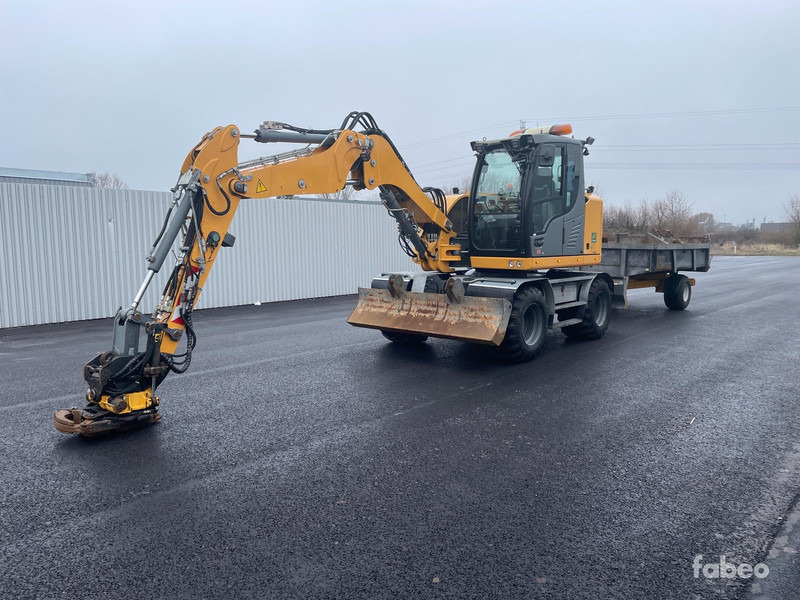 Liebherr A910 - Grävmaskin på däck: bild 1 Liebherr A910 - Grävmaskin på däck: bild 1