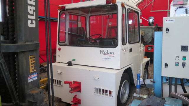 Rofan Z65 - Bagagetraktor: bild 3 Rofan Z65 - Bagagetraktor: bild 3