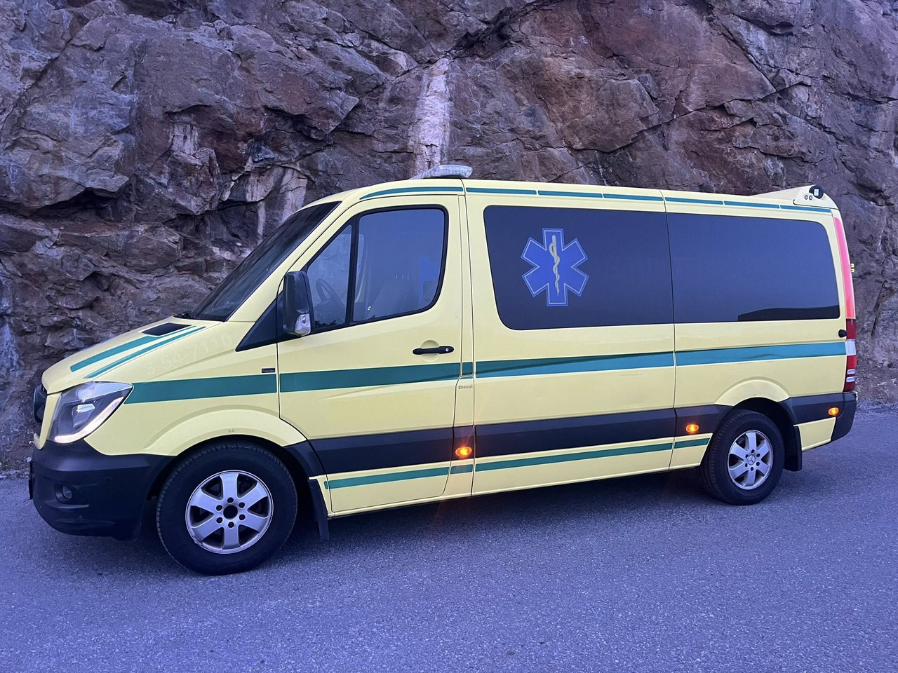 Mercedes-Benz Sprinter 316 - 2 stretcher AMBULANCE / Krankenwagen / Швидка допомога - Ambulans: bild 5 Mercedes-Benz Sprinter 316 - 2 stretcher AMBULANCE / Krankenwagen / Швидка допомога - Ambulans: bild 5