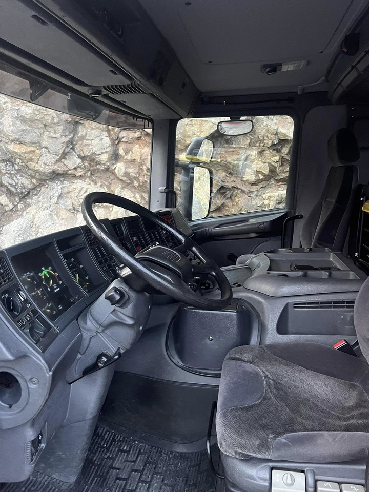 Scania P94GB 4x2 NA 310 - fire engine - RESERVERAD !! - Släck/ Räddningsvagn: bild 5 Scania P94GB 4x2 NA 310 - fire engine - RESERVERAD !! - Släck/ Räddningsvagn: bild 5