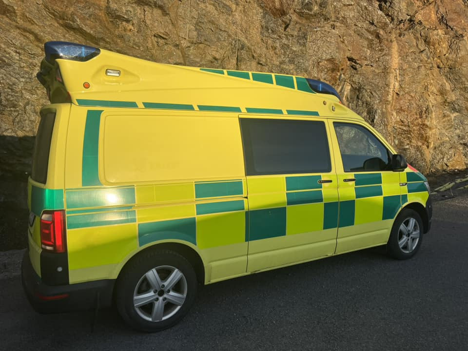 Volkswagen T6 4motions - AMBULANCE - RESERVERAD !! - Ambulans: bild 4 Volkswagen T6 4motions - AMBULANCE - RESERVERAD !! - Ambulans: bild 4