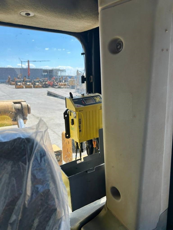 Bulldozer CAT D 8 T (Leica GPS): bild 16