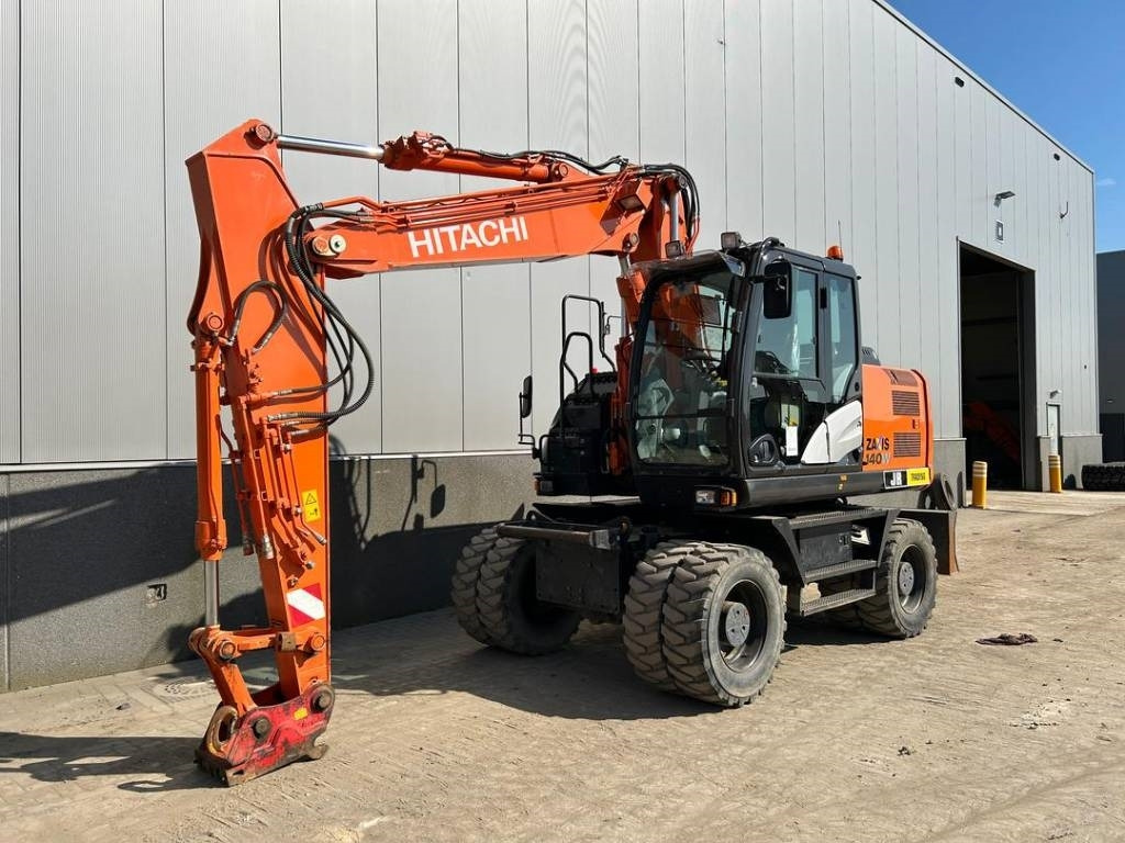 Hitachi ZX 140 W-5B - Grävmaskin på däck: bild 2 Hitachi ZX 140 W-5B - Grävmaskin på däck: bild 2