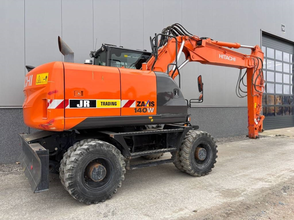 Hitachi ZX 140 W-5B - Grävmaskin på däck: bild 5 Hitachi ZX 140 W-5B - Grävmaskin på däck: bild 5