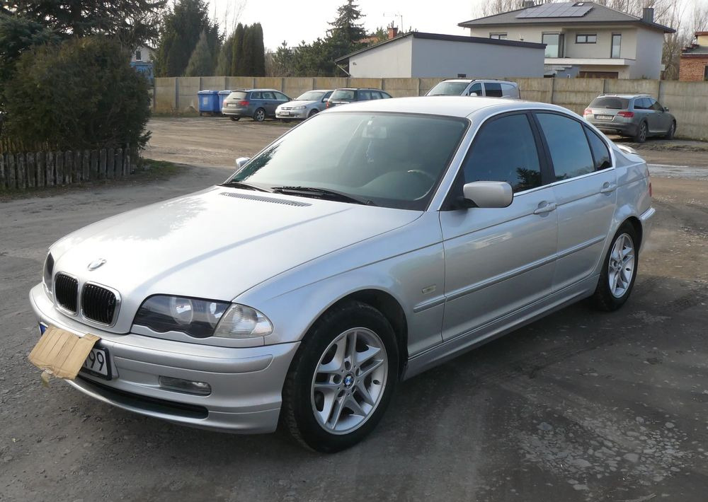 BMW Seria 3 320i - Sedan: bild 3 BMW Seria 3 320i - Sedan: bild 3