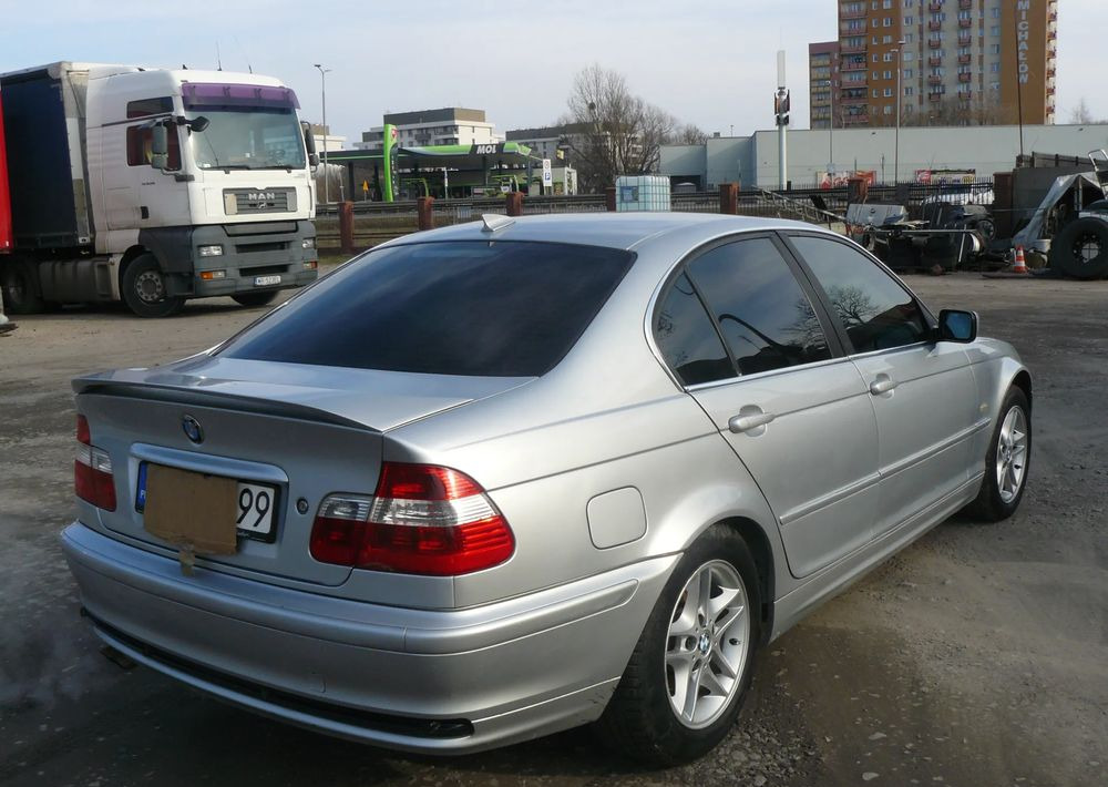 BMW Seria 3 320i - Sedan: bild 4 BMW Seria 3 320i - Sedan: bild 4