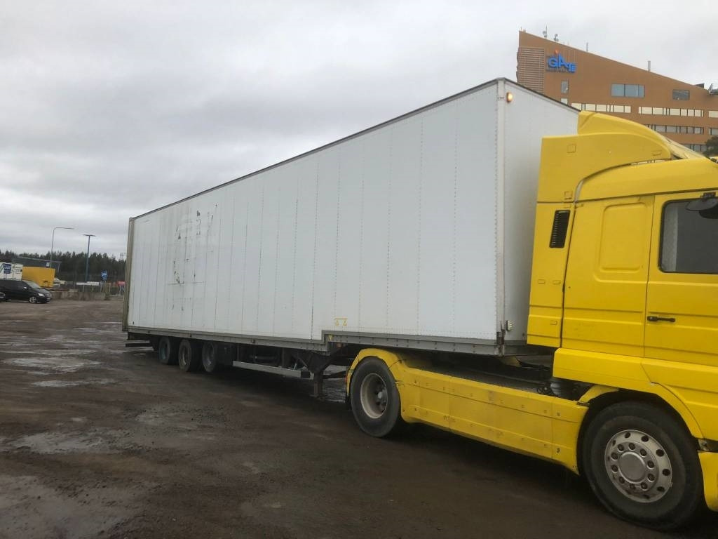 Van Hool pokattu megakärry,varastoksi - Skåp semitrailer: bild 1 Van Hool pokattu megakärry,varastoksi - Skåp semitrailer: bild 1