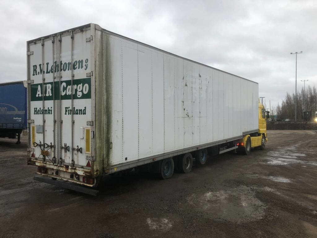 Van Hool pokattu megakärry,varastoksi - Skåp semitrailer: bild 4 Van Hool pokattu megakärry,varastoksi - Skåp semitrailer: bild 4