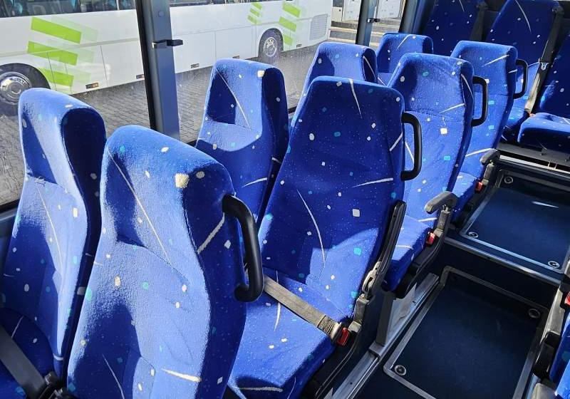 Förortsbuss Irisbus CROSSWAY/ SPROWADZONY/ KLIMATYZACJA/ MANUAL: bild 19