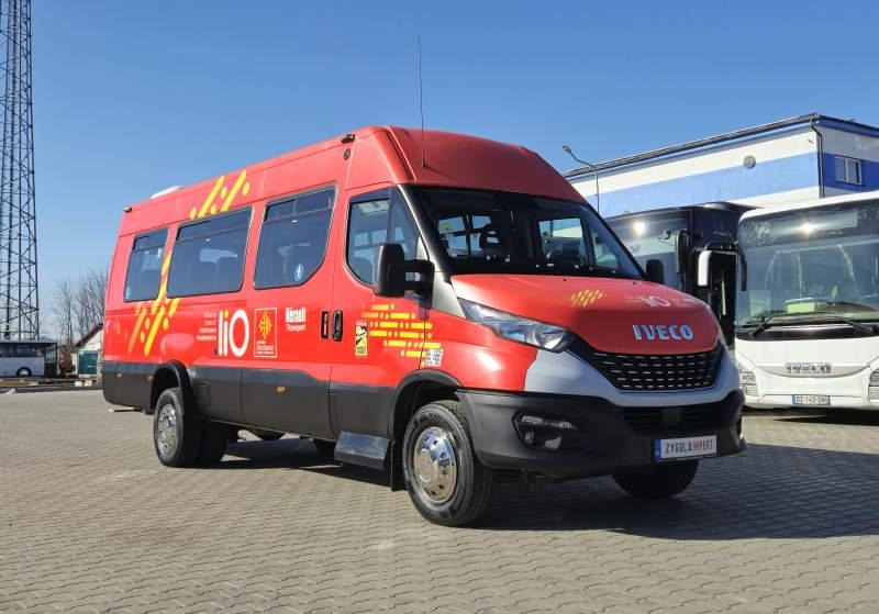 Iveco DAILY 65C18/SPROWADZONE/23 MIEJSCA/KLIM/WINDA - Minibuss, Persontransport: bild 4 Iveco DAILY 65C18/SPROWADZONE/23 MIEJSCA/KLIM/WINDA - Minibuss, Persontransport: bild 4