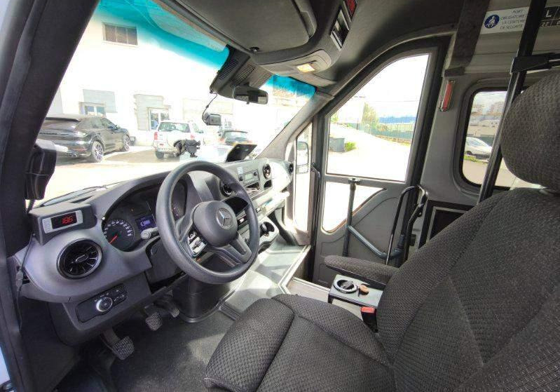 Mercedes-Benz SPRINTER/ 24 MIEJSCA + STOJĄCE/ 67 000 KM - Förortsbuss: bild 4 Mercedes-Benz SPRINTER/ 24 MIEJSCA + STOJĄCE/ 67 000 KM - Förortsbuss: bild 4