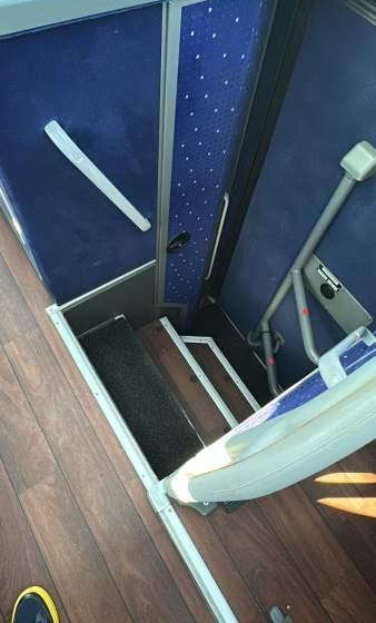 VanHool TX15 ACRON/ SPROWADZONY / MANUAL / EEV - Turistbuss: bild 5 VanHool TX15 ACRON/ SPROWADZONY / MANUAL / EEV - Turistbuss: bild 5