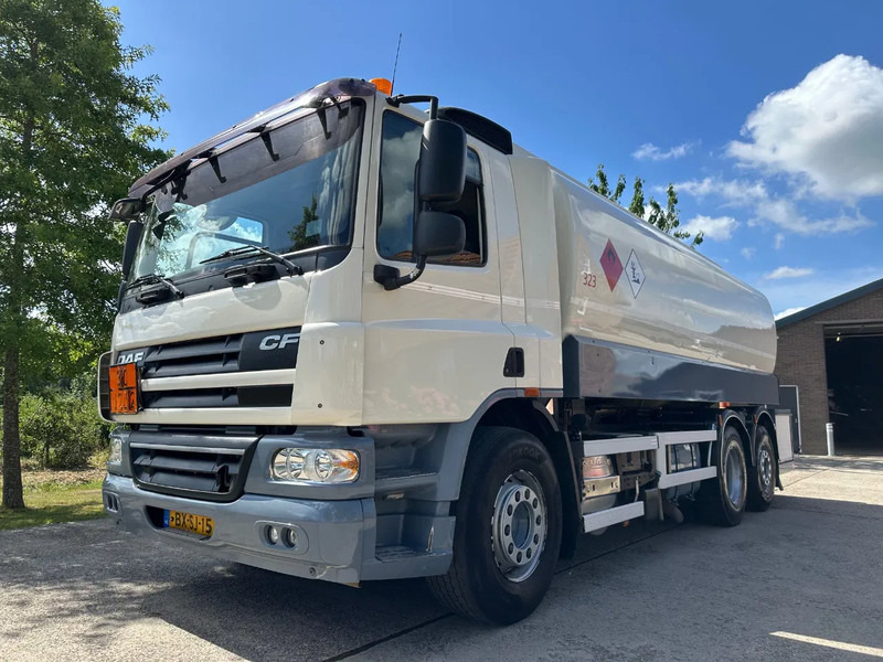 DAF CF 75.310 FAN / NL TRUCK / 6x2 / FUEL TANK 4 COMP. / 22 m3 / EURO5 / TOP CONDITION!! - Tankbil: bild 1 DAF CF 75.310 FAN / NL TRUCK / 6x2 / FUEL TANK 4 COMP. / 22 m3 / EURO5 / TOP CONDITION!! - Tankbil: bild 1