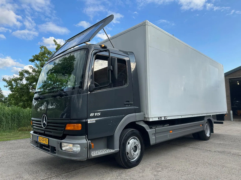 Mercedes-Benz Atego 815 / NL TRUCK / EURO 2 / BOX + LIFT / LOW KM / GOOD CONDITION / 7,5t - Lastbil med skåp: bild 1 Mercedes-Benz Atego 815 / NL TRUCK / EURO 2 / BOX + LIFT / LOW KM / GOOD CONDITION / 7,5t - Lastbil med skåp: bild 1