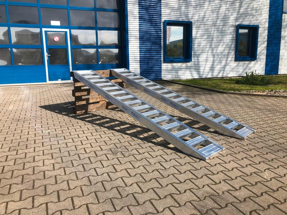Alurampen Satz 3m 3000KG Minibagger Minilader Quad Auffahrrampe *INKL.19% MWST* - Lastramp: bild 3 Alurampen Satz 3m 3000KG Minibagger Minilader Quad Auffahrrampe *INKL.19% MWST* - Lastramp: bild 3