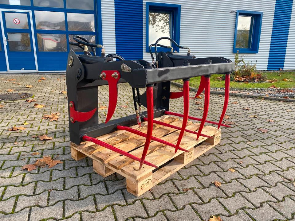 Greifschaufel Krokodilgebiss Dunggabel 1200mm EURO-Aufnahme *INKL.19% MWST* - Utrustning för ensilage: bild 1 Greifschaufel Krokodilgebiss Dunggabel 1200mm EURO-Aufnahme *INKL.19% MWST* - Utrustning för ensilage: bild 1