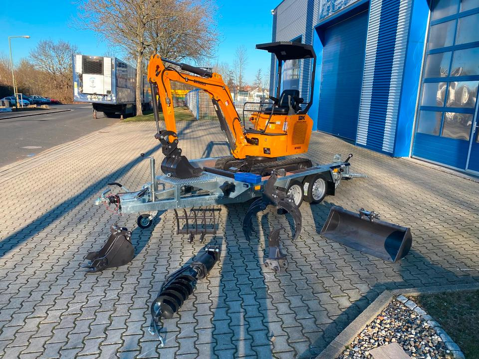 Minibagger BK1500JS + Anhänger *INKL.19% MWST*BERGER KRAUS*KUBOTA*JOYSTICK*ZUBEHÖRPAKET*SOFORT!* - Minigrävmaskin, Släp: bild 1 Minibagger BK1500JS + Anhänger *INKL.19% MWST*BERGER KRAUS*KUBOTA*JOYSTICK*ZUBEHÖRPAKET*SOFORT!* - Minigrävmaskin, Släp: bild 1