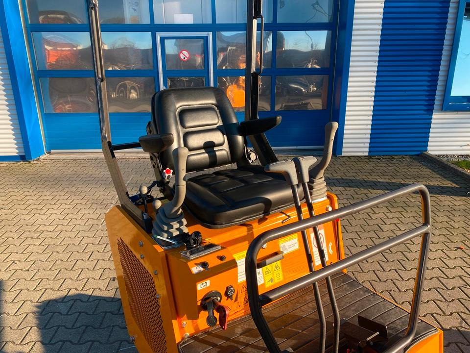 Minibagger BK1500JS *INKL.19% MWST*KUBOTA*BERGER KRAUS*JOYSTICK*SCHAUFELPAKET*SOFORT!* - Minigrävmaskin: bild 4 Minibagger BK1500JS *INKL.19% MWST*KUBOTA*BERGER KRAUS*JOYSTICK*SCHAUFELPAKET*SOFORT!* - Minigrävmaskin: bild 4