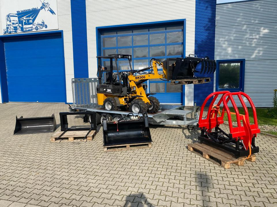 Radlader/Hoflader BK906 inkl. Tieflader und großem Zubehörpaket *INKL.19% MWST*BERGER KRAUS*PERKINS*CE*SOFORT!* - Minigrävmaskin, Släp: bild 3 Radlader/Hoflader BK906 inkl. Tieflader und großem Zubehörpaket *INKL.19% MWST*BERGER KRAUS*PERKINS*CE*SOFORT!* - Minigrävmaskin, Släp: bild 3