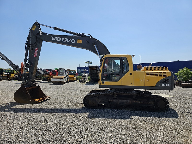 VOLVO EC240BNLC - Bandgrävare: bild 2 VOLVO EC240BNLC - Bandgrävare: bild 2