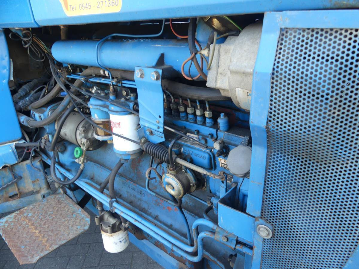 Traktor Ford 8210: bild 28