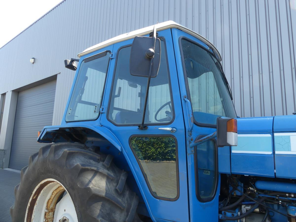Traktor Ford 8210: bild 19
