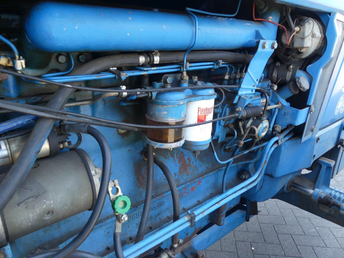 Traktor Ford 8210: bild 27