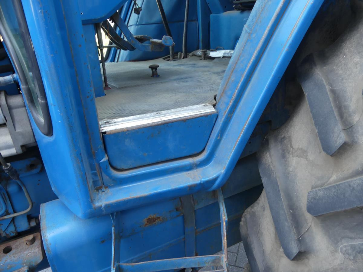 Traktor Ford 8210: bild 39