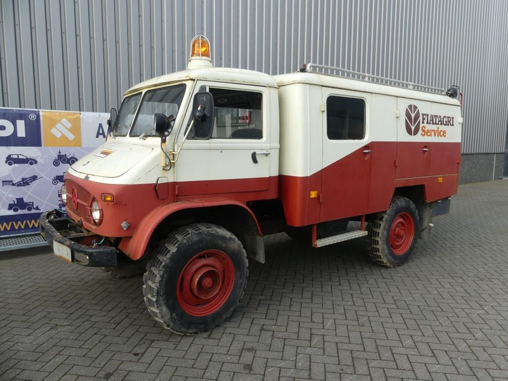 Mercedes-Benz Unimog 404 - Släck/ Räddningsvagn: bild 1 Mercedes-Benz Unimog 404 - Släck/ Räddningsvagn: bild 1