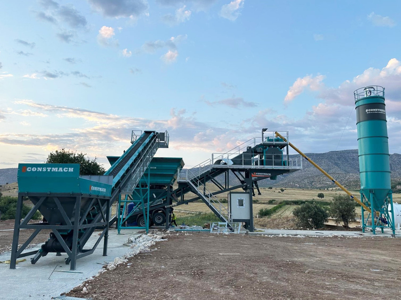 Constmach Mobile Betonmischanlage mit 60 m³/h - Betongfabrik: bild 2 Constmach Mobile Betonmischanlage mit 60 m³/h - Betongfabrik: bild 2