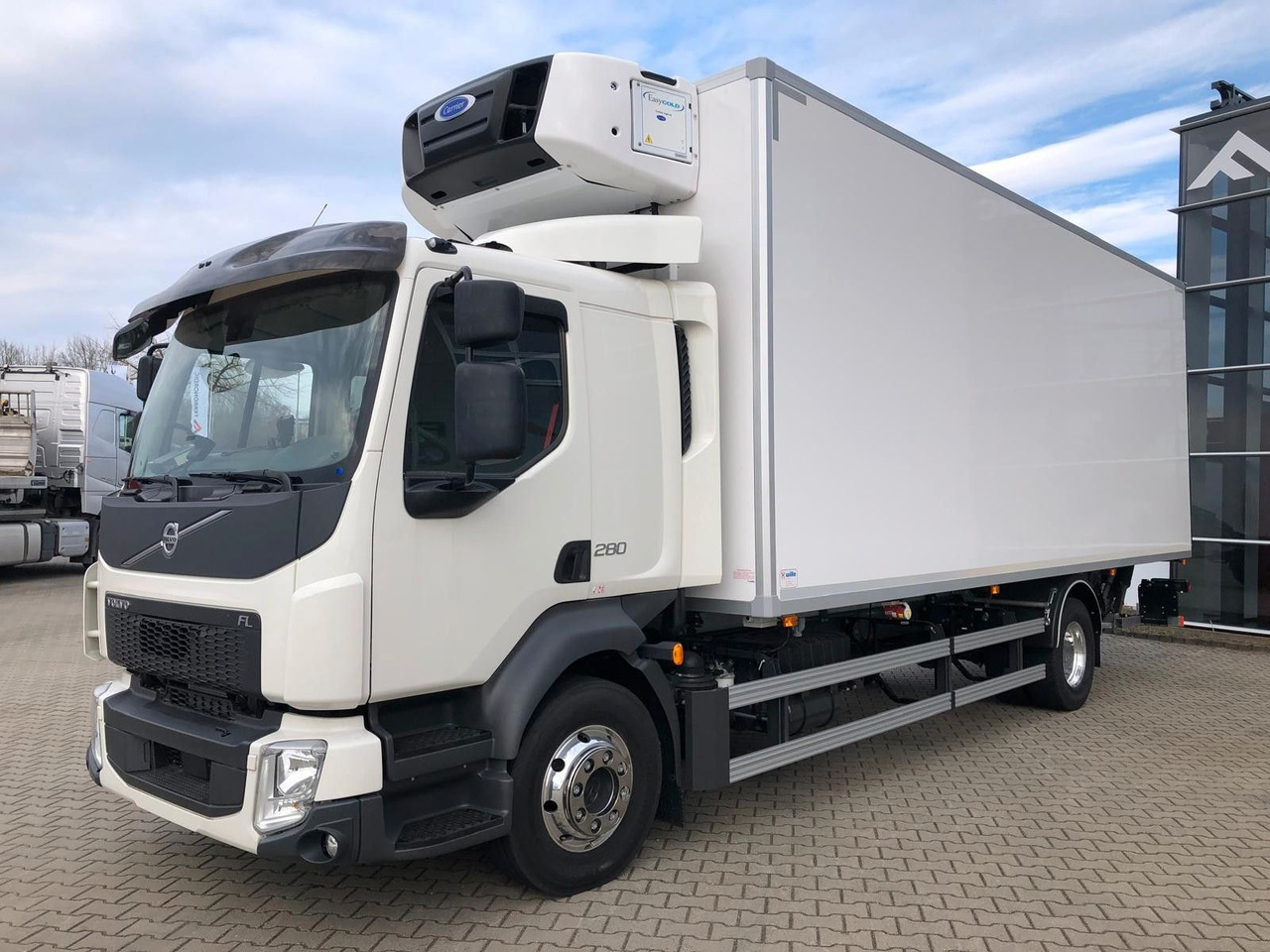 Volvo FL16.280 VollLuft*LBW *Carrier Supra850*a.Miete - Kylbil lastbil: bild 2 Volvo FL16.280 VollLuft*LBW *Carrier Supra850*a.Miete - Kylbil lastbil: bild 2