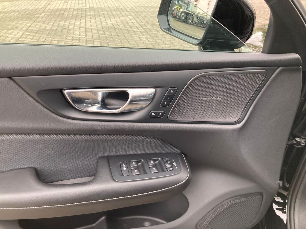 Volvo S60 T5 Lim. R-Design - Personbil: bild 5 Volvo S60 T5 Lim. R-Design - Personbil: bild 5
