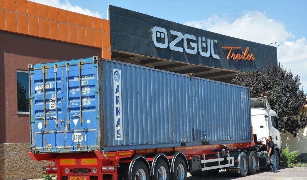 Özgül 40 FT TIPPING CONTAINER CHASSIS AINER CARRIER - Containerbil/ Växelflak semitrailer: bild 2 Özgül 40 FT TIPPING CONTAINER CHASSIS AINER CARRIER - Containerbil/ Växelflak semitrailer: bild 2