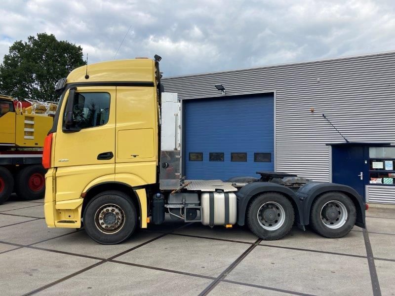 Mercedes-Benz Actros 3351 6x4 - Dragbil: bild 4 Mercedes-Benz Actros 3351 6x4 - Dragbil: bild 4