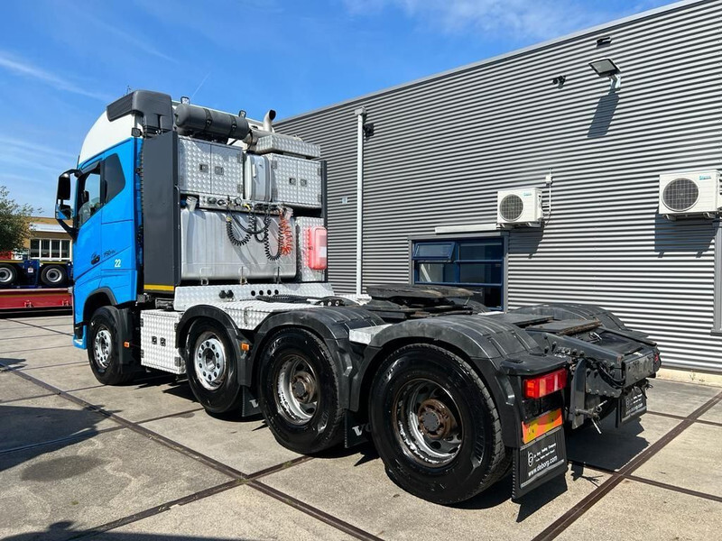 Volvo FH 16.750 8x4 Heavy Haulage Tractor - Dragbil: bild 2 Volvo FH 16.750 8x4 Heavy Haulage Tractor - Dragbil: bild 2