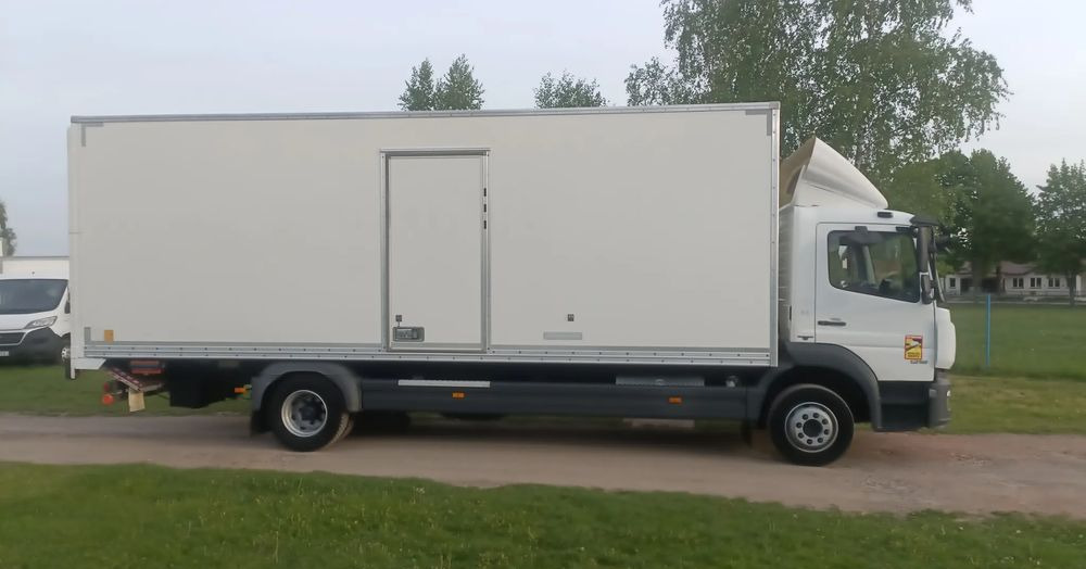 Mercedes-Benz Atego 1218 - Lastbil med skåp: bild 5 Mercedes-Benz Atego 1218 - Lastbil med skåp: bild 5