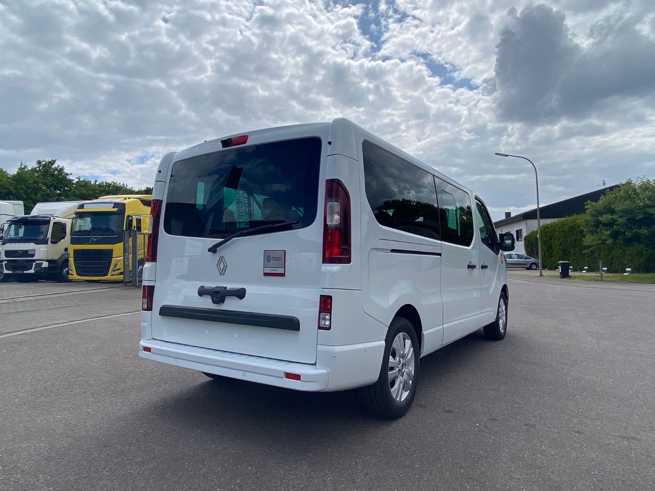 Renault TRAFIC RED KOMBI - Minibuss, Persontransport: bild 5 Renault TRAFIC RED KOMBI - Minibuss, Persontransport: bild 5