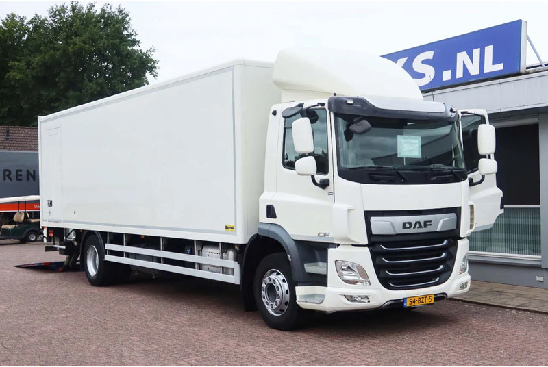 DAF CF 290 FA Bak+ klep Dhollandia 2000 kg - Lastbil med skåp: bild 2 DAF CF 290 FA Bak+ klep Dhollandia 2000 kg - Lastbil med skåp: bild 2